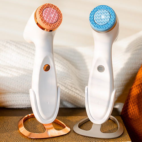 ageLOC LumiSpa iO smart facial cleansing device by Nu Skin